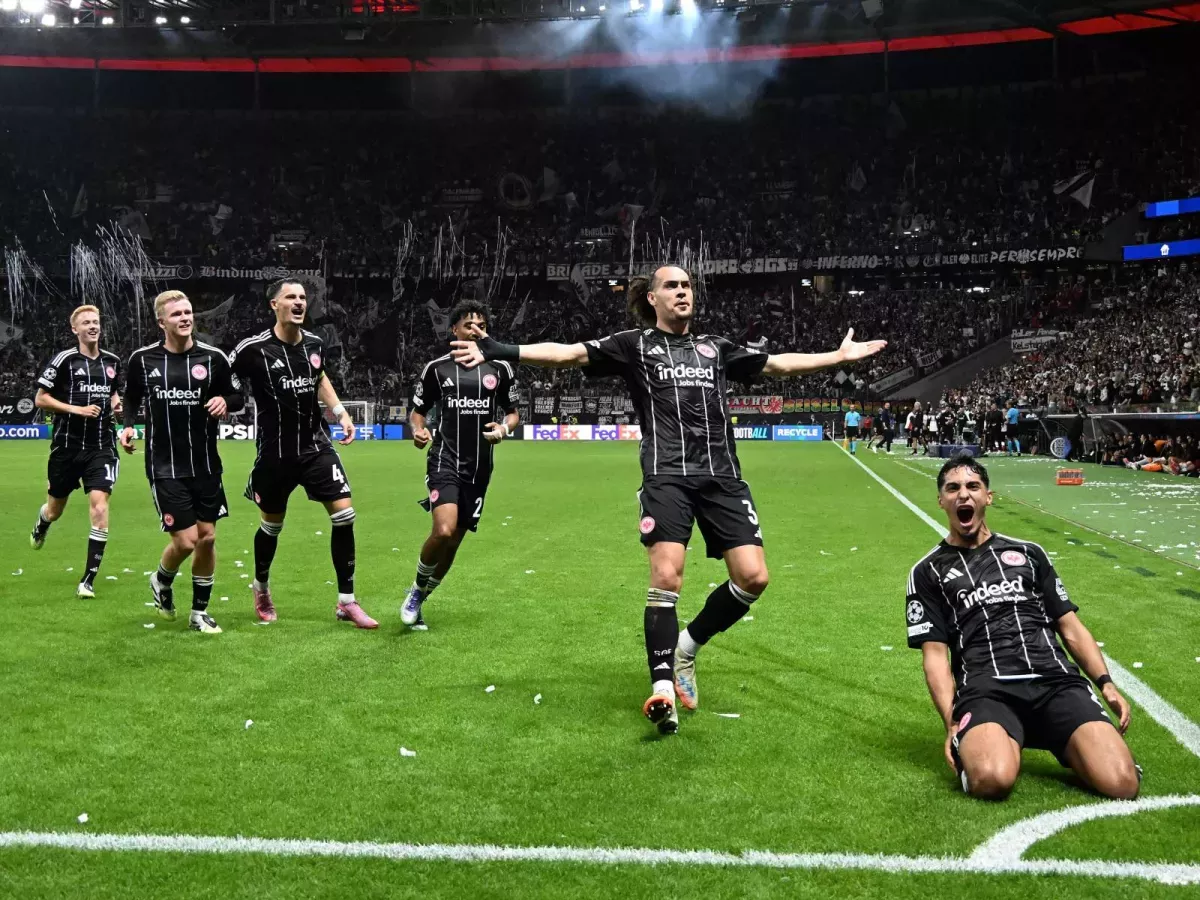 Матч Боруссия и Айнтрахт был богат на 10 голов