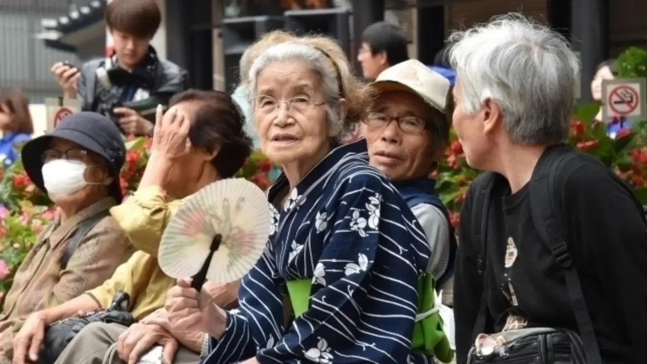 Japan sets record for number of people over one hundred years old