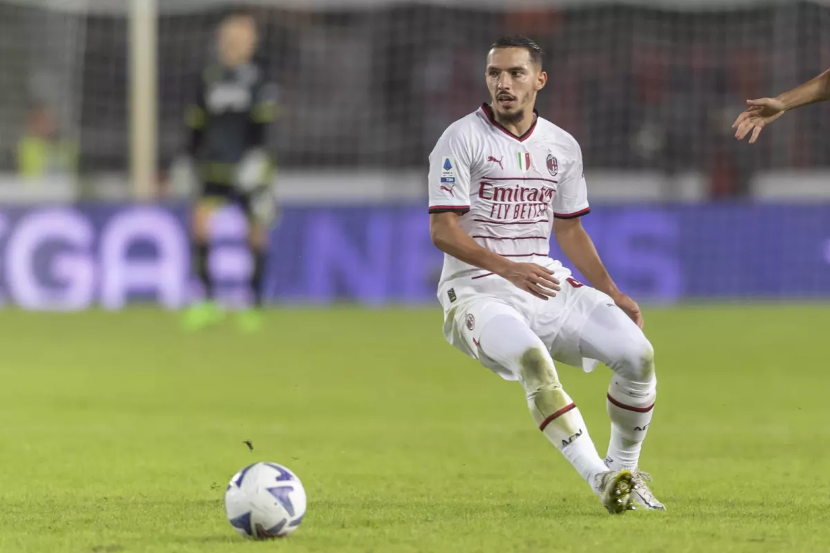 Milan loaned midfielder to Dinamo