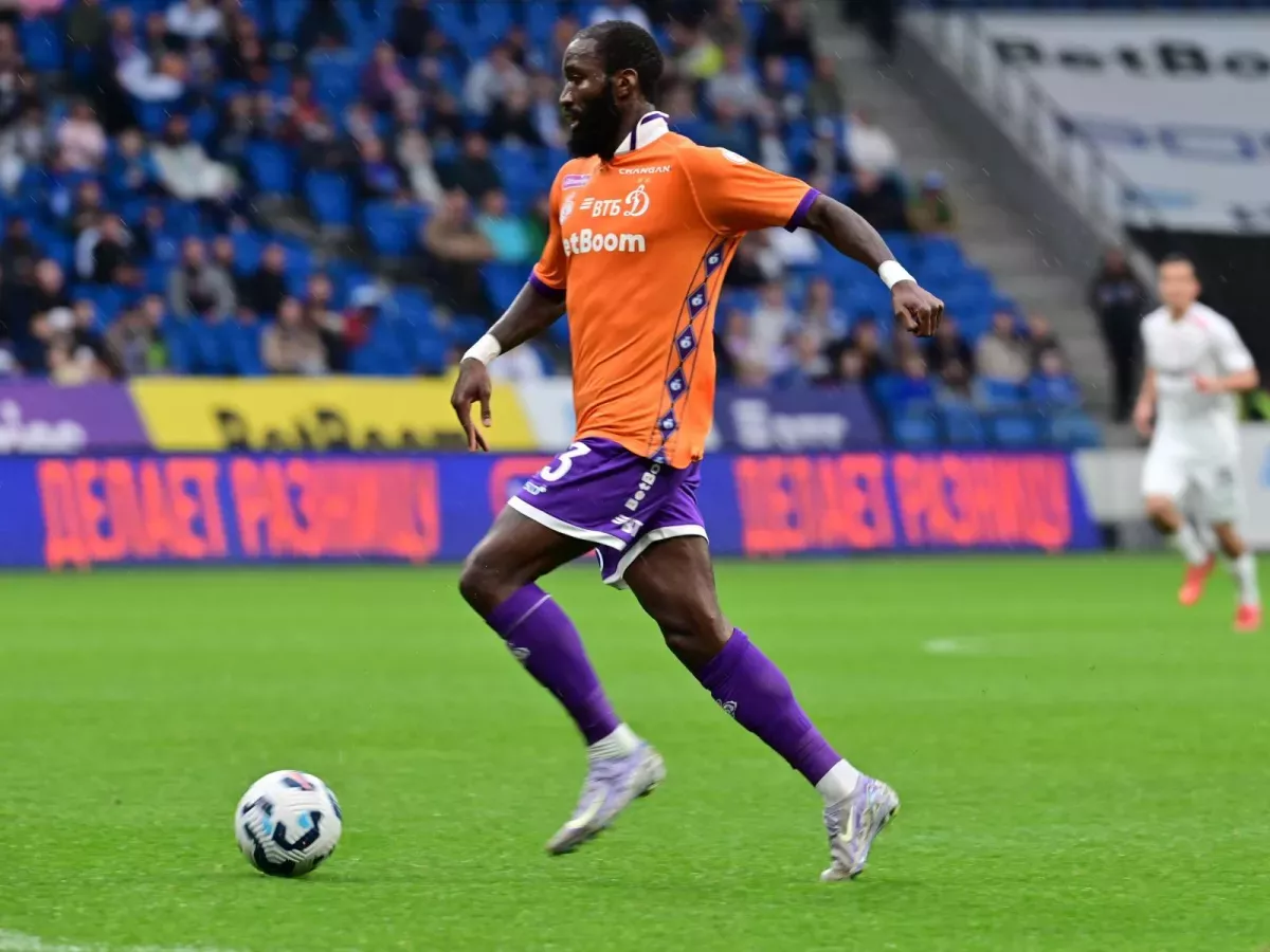 Dinamo Ngamalyo transferi ustida muzokara olib bormoqda
