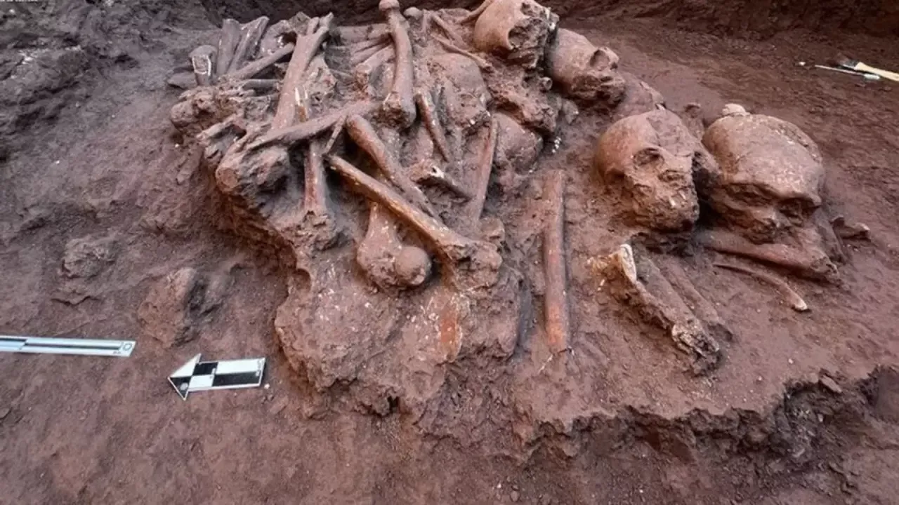 317 medieval skeletons found in Gloucester