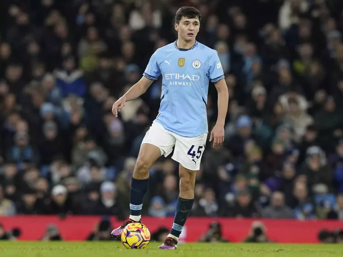 Guardiola compared Khusanov to Walker