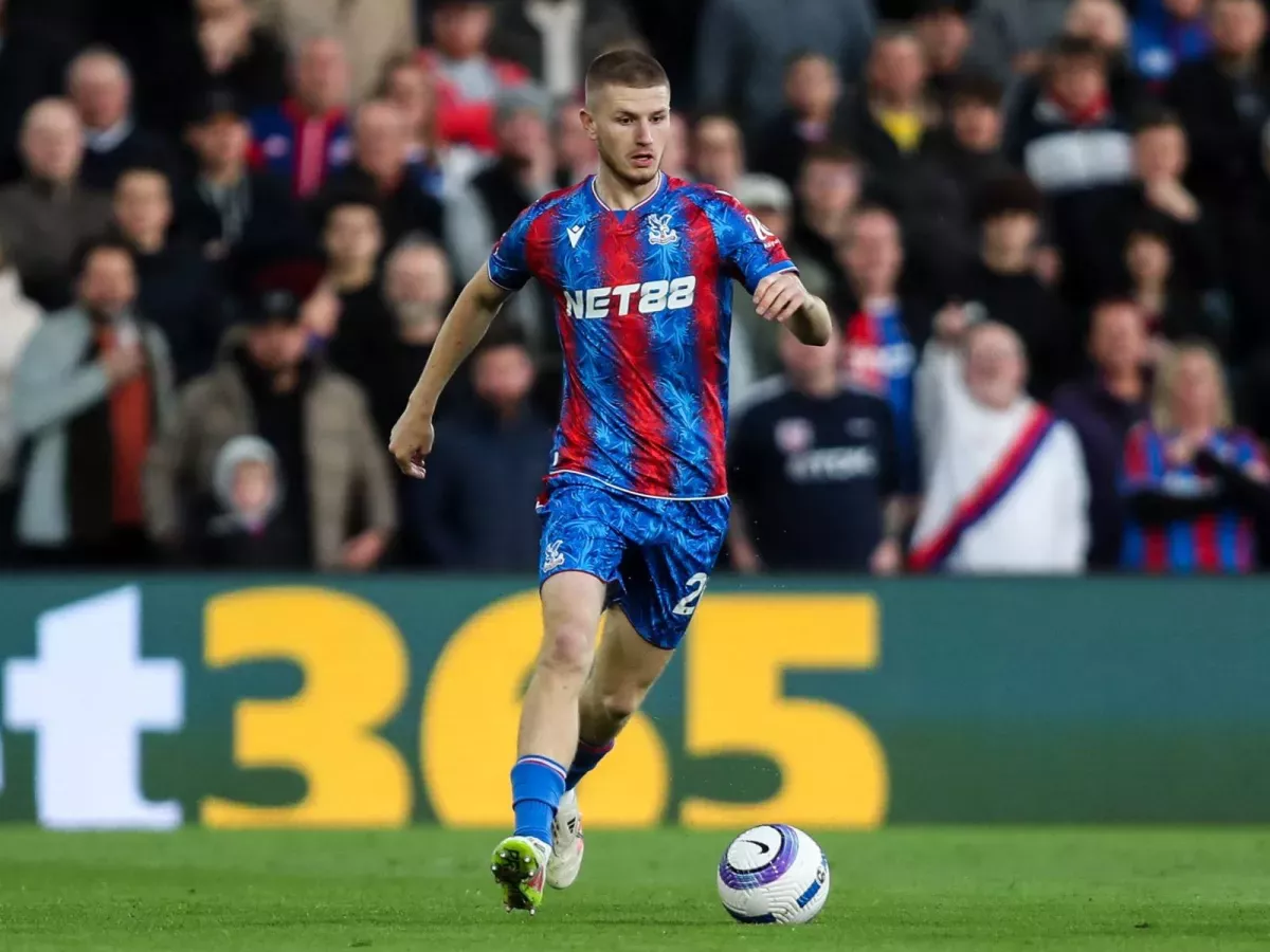 Kristal Pelas Uorton transferini rad etdi