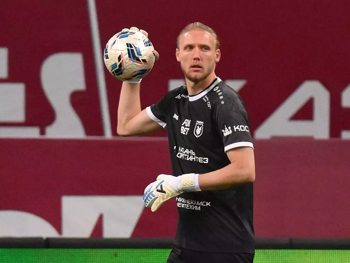 Lokomotiv duranglar seriyasini barbod qildi