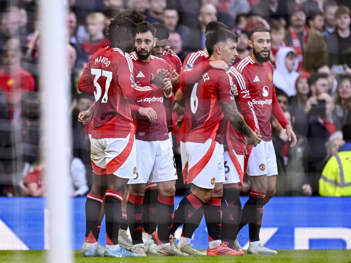 Manchester United appoints new head coach