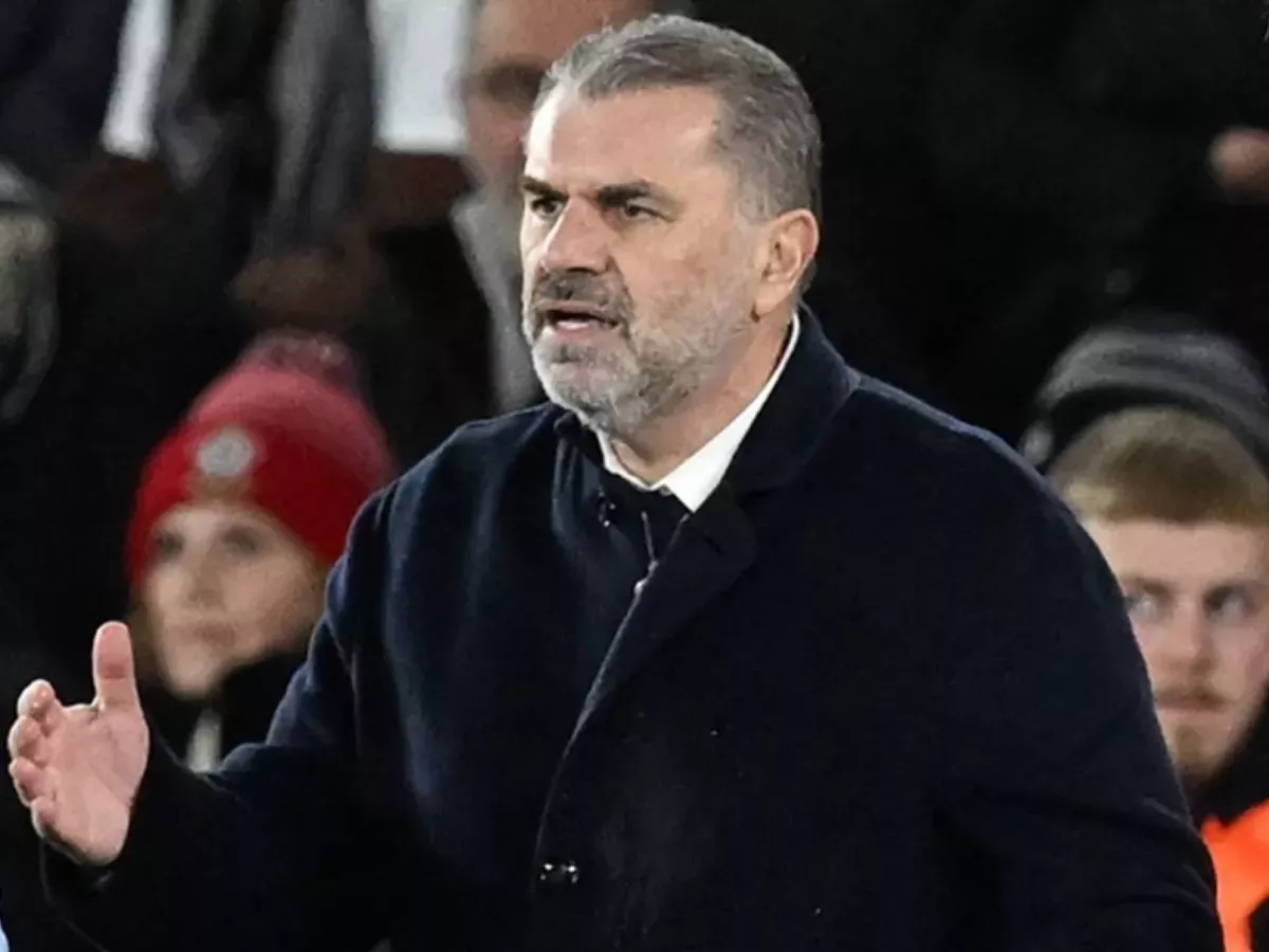 Contract of Postekoglu with Nottingham Forest until 2027