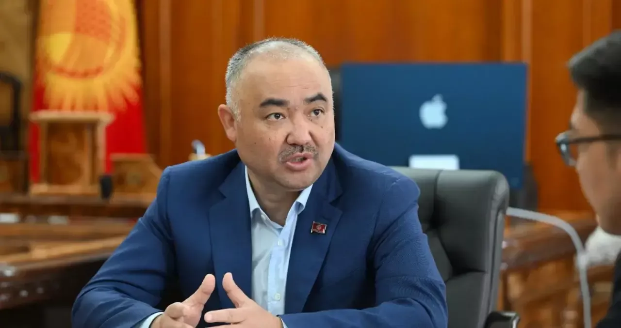 Qirgʻizistonda parlament muddatidan avval tarqatildi