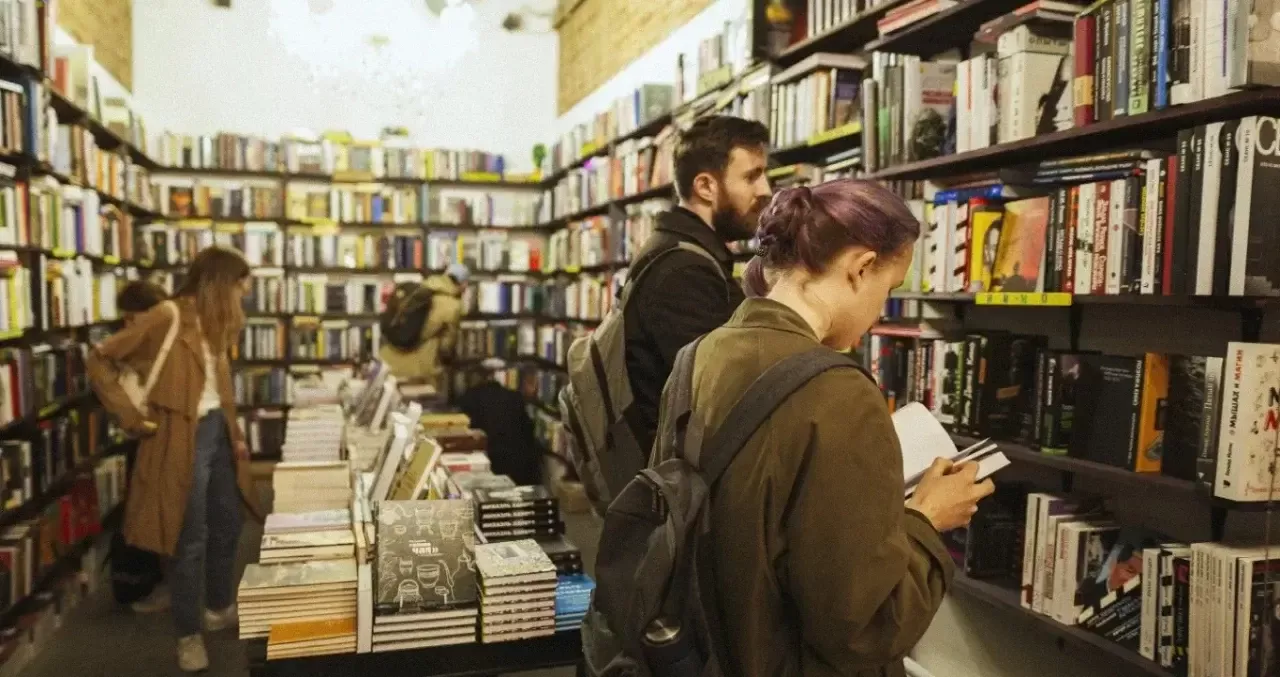 Bookstore sales are declining in Russia