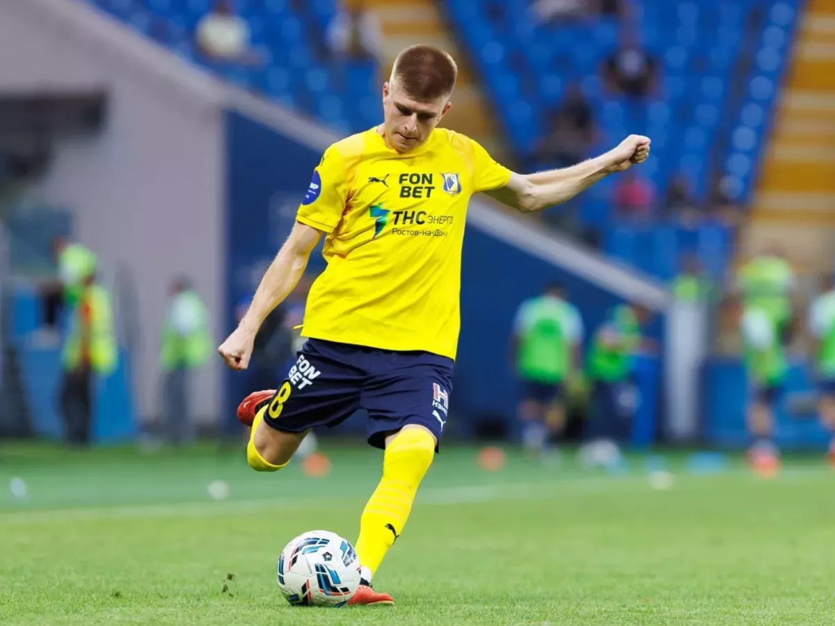 Rostov yarim himoyachisi chempion bilan teng kurashdi