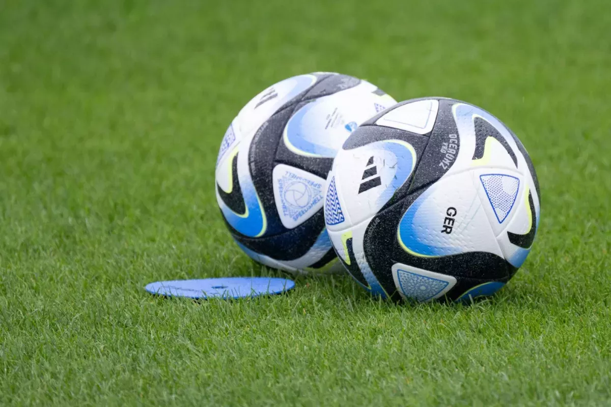 Tomasson played his 350th match in the French league