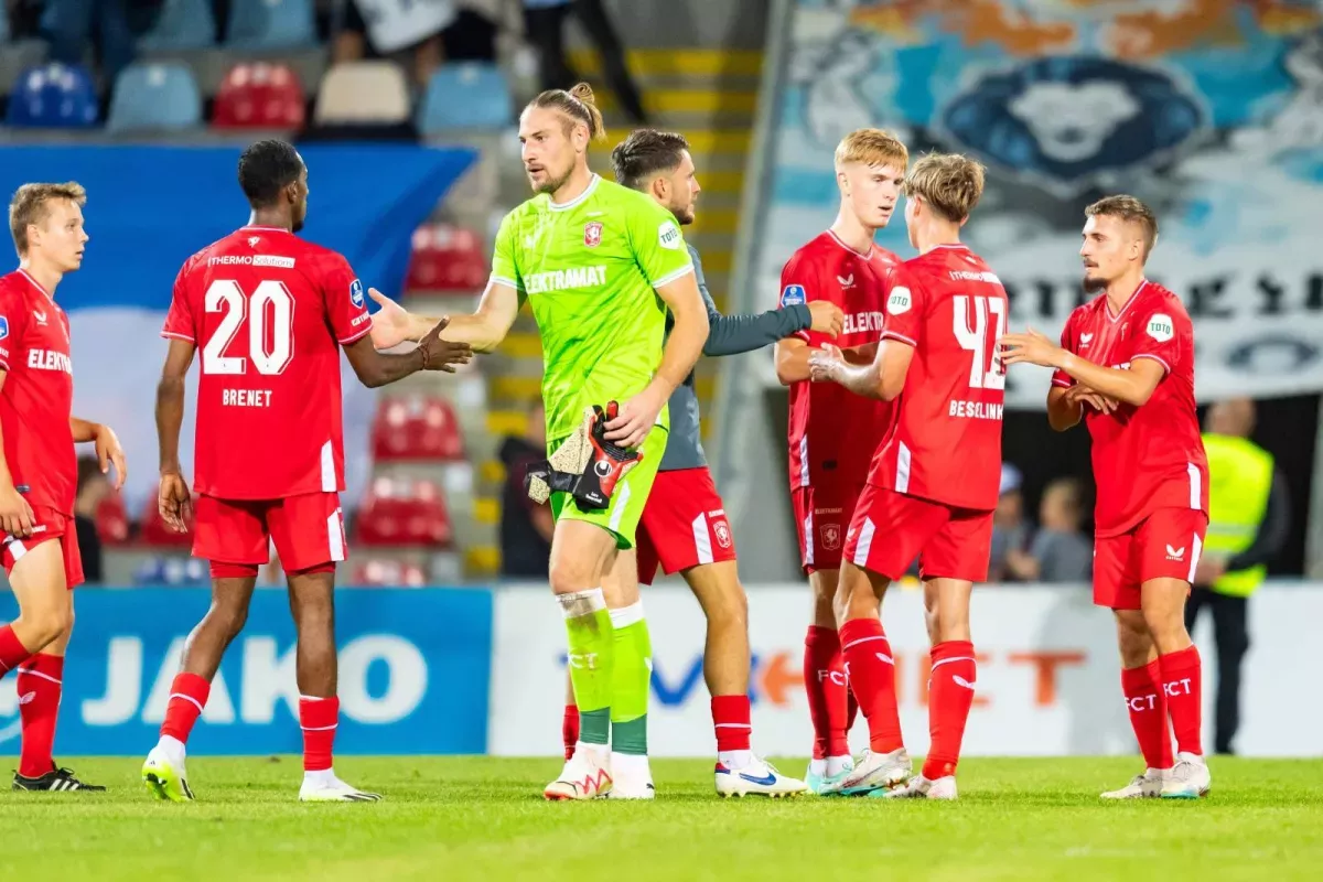 Twente bosh murabbiyi Jozef Osting ishdan bo‘shatildi