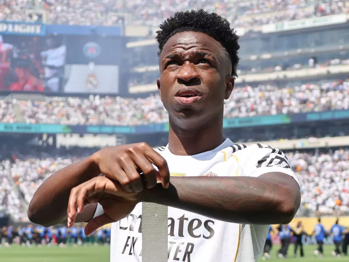 Vinisius Alonsoning qaroridan norozi bo‘ldi