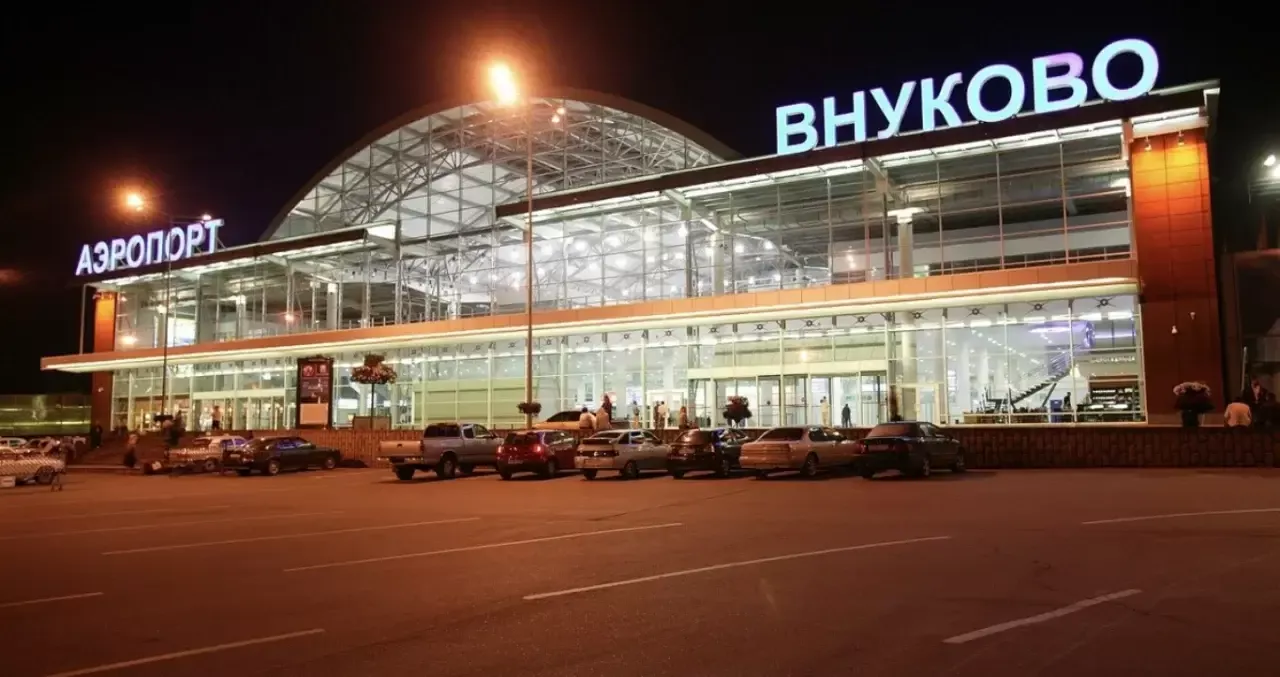 Сотрудник аэропорта Внуково незаконно пользовался бизнес-залом
