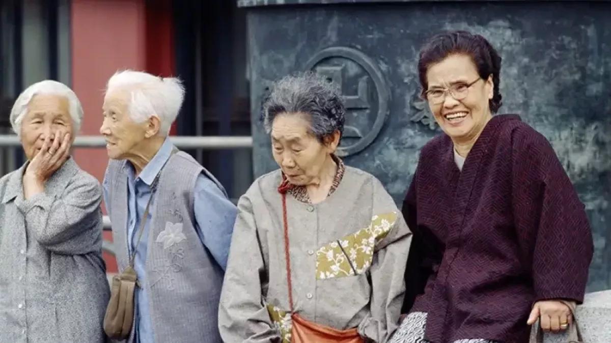 The number of people over one hundred years old is increasing in Japan