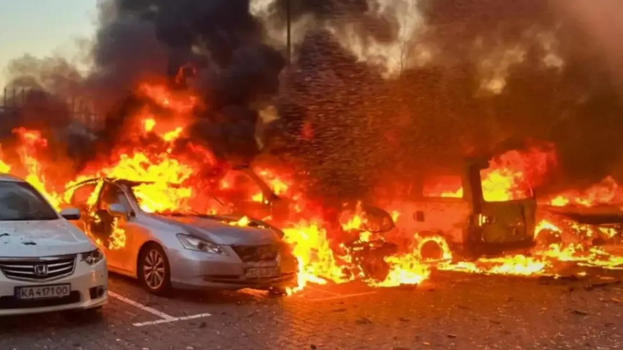 Zelenskiy: Ukraina hududlariga tungi raketa hujumlari