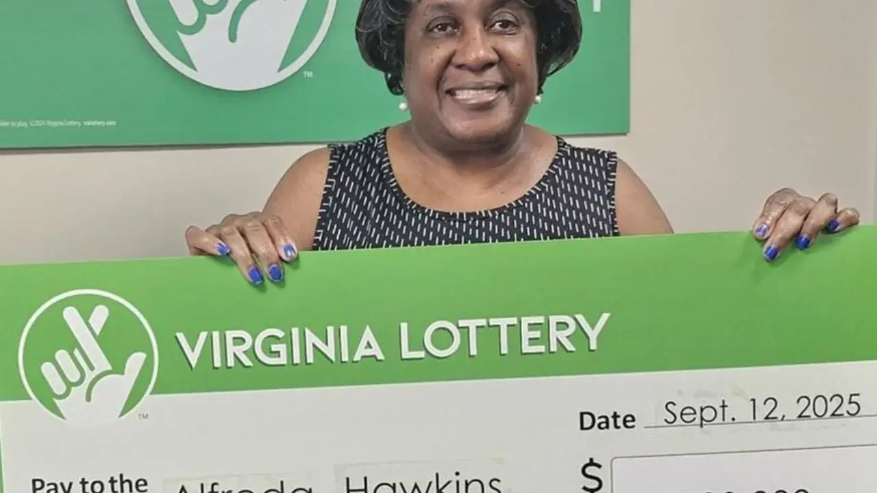 A woman from Richmond won 100 thousand dollars from an old ticket