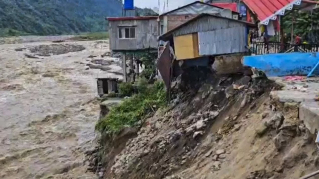 Landslide in Darjeeling: 24 people died
