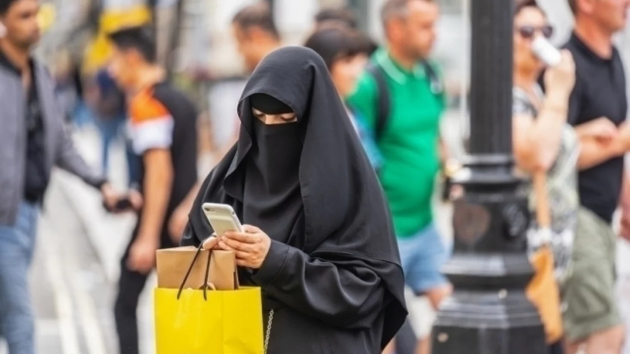 Burqa banned in public places in Portugal