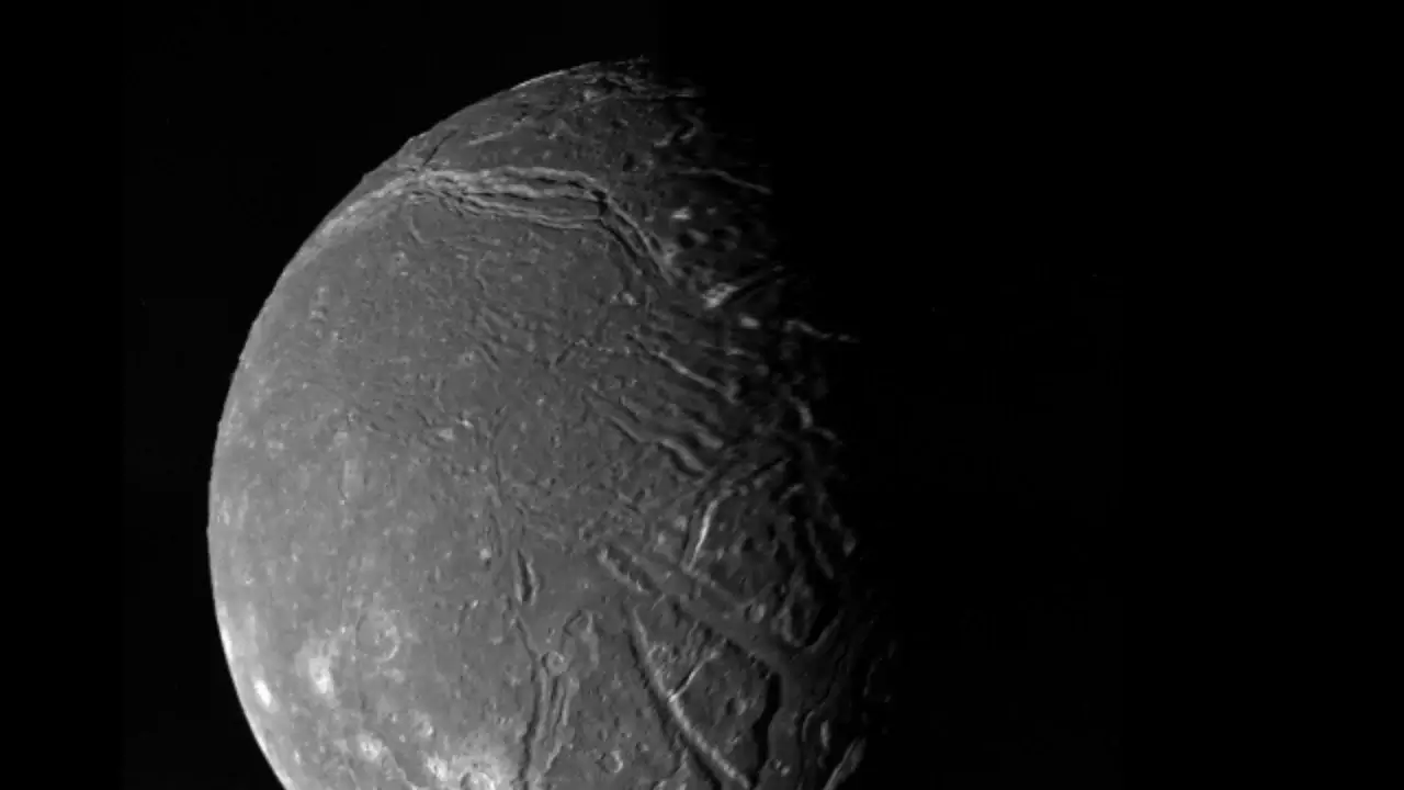 Deep water ocean found on Ariel satellite