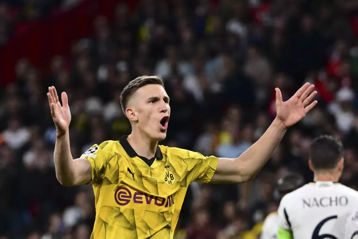 Bayern wants to buy Dortmund defender