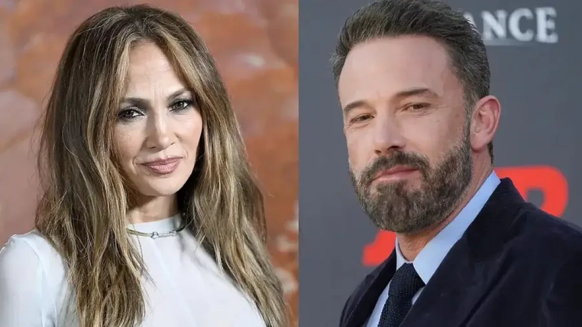 Jennifer Lopez and Ben Afflek appeared affectionate at the premiere