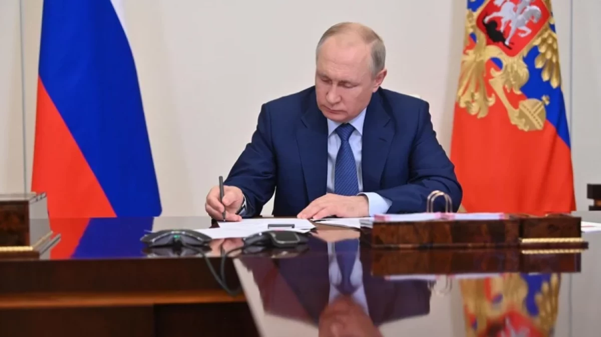 Putin awarded Nigmatilla Yuldoshev with the Order of Friendship