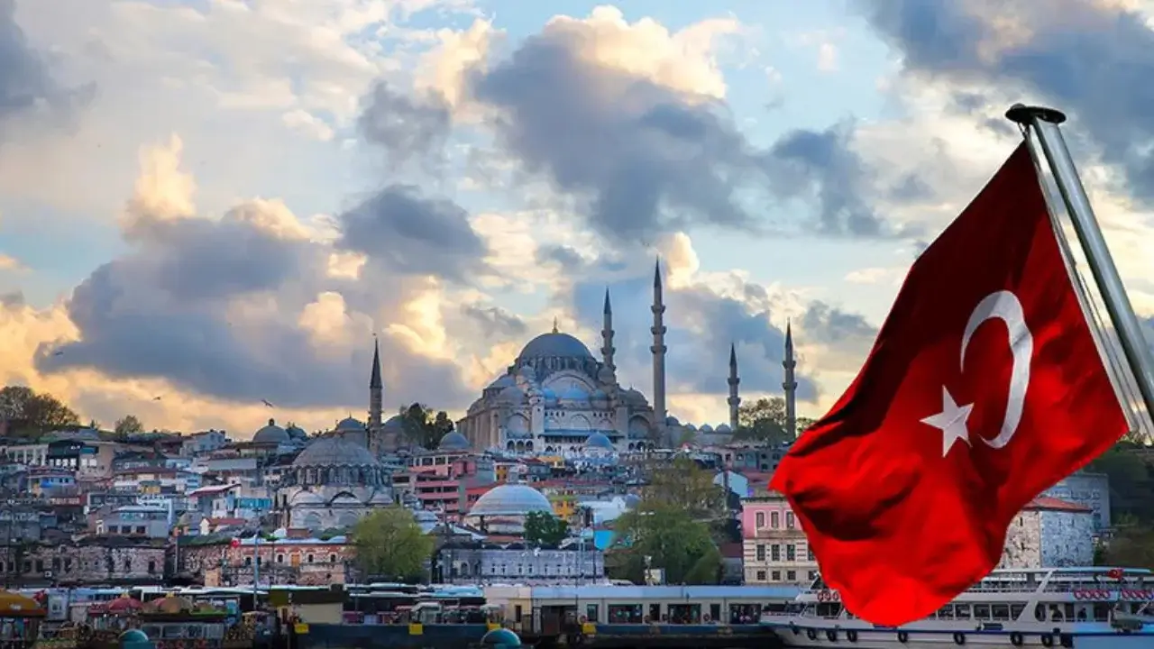 Turkiya faqat turk kelib chiqishiga ish ruxsati berdi