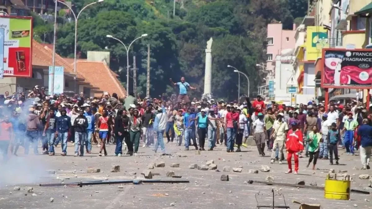 Madagaskarda elektr va suv uchun noroziliklar kuchaydi