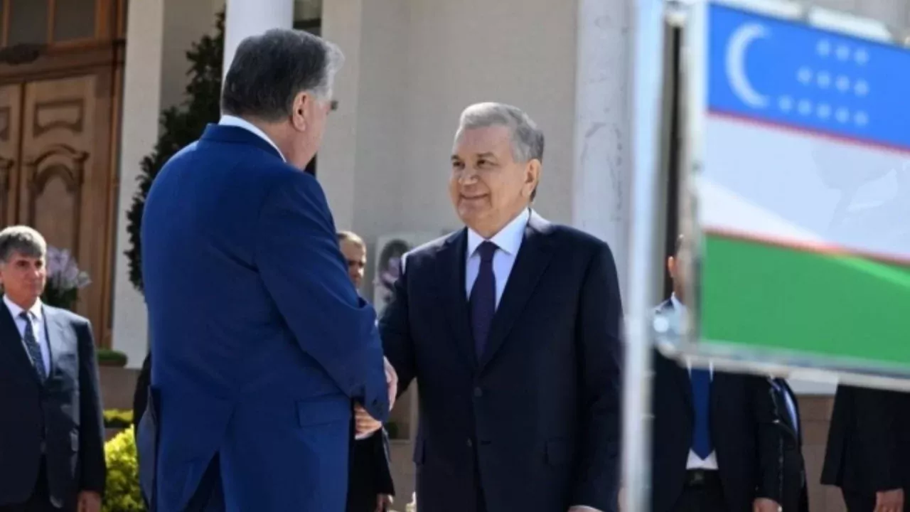 Мирзиёев совершит рабочий визит в Таджикистан