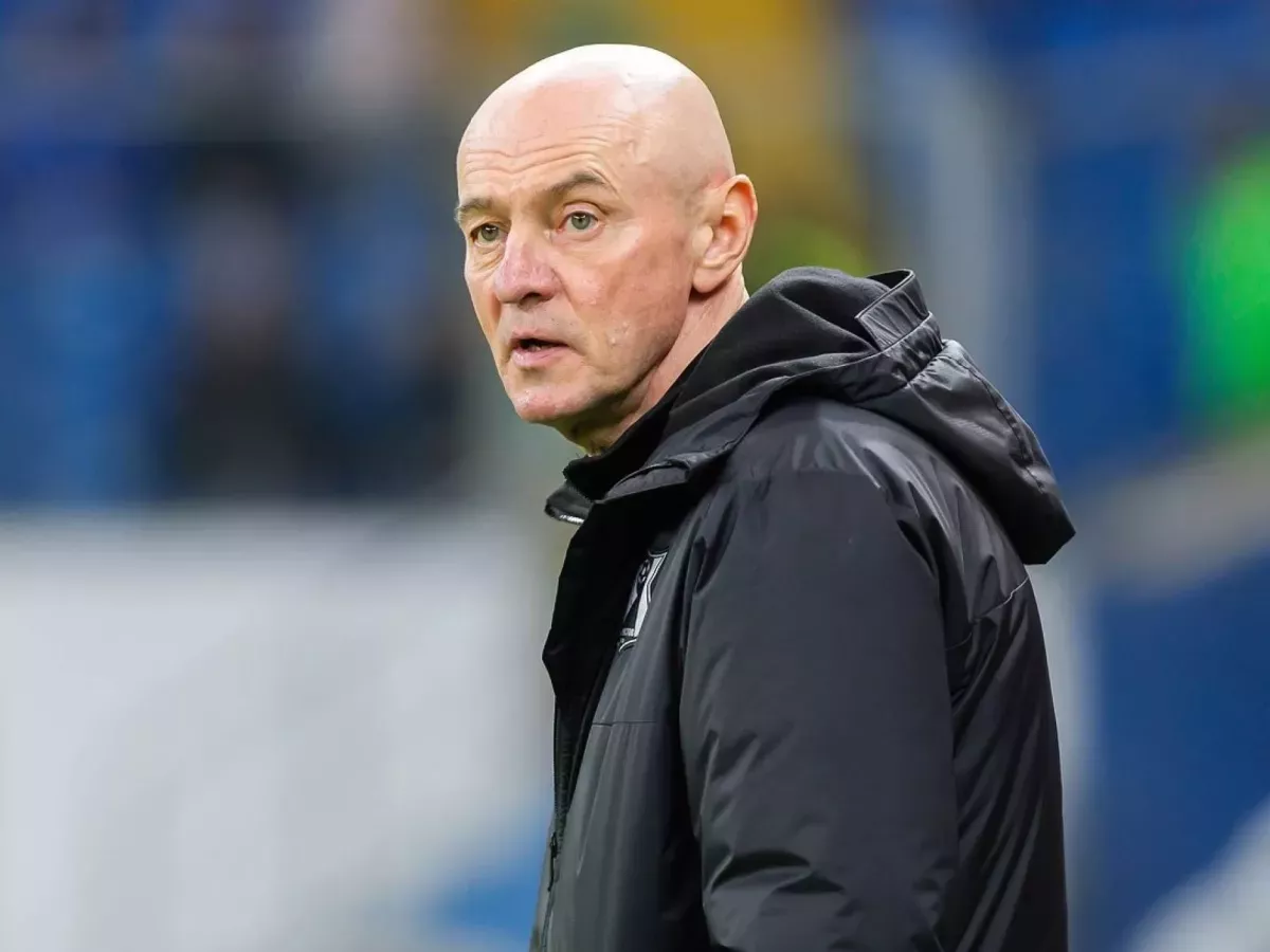 Onopko rossiya terma jamoasi parvozi kechikdi