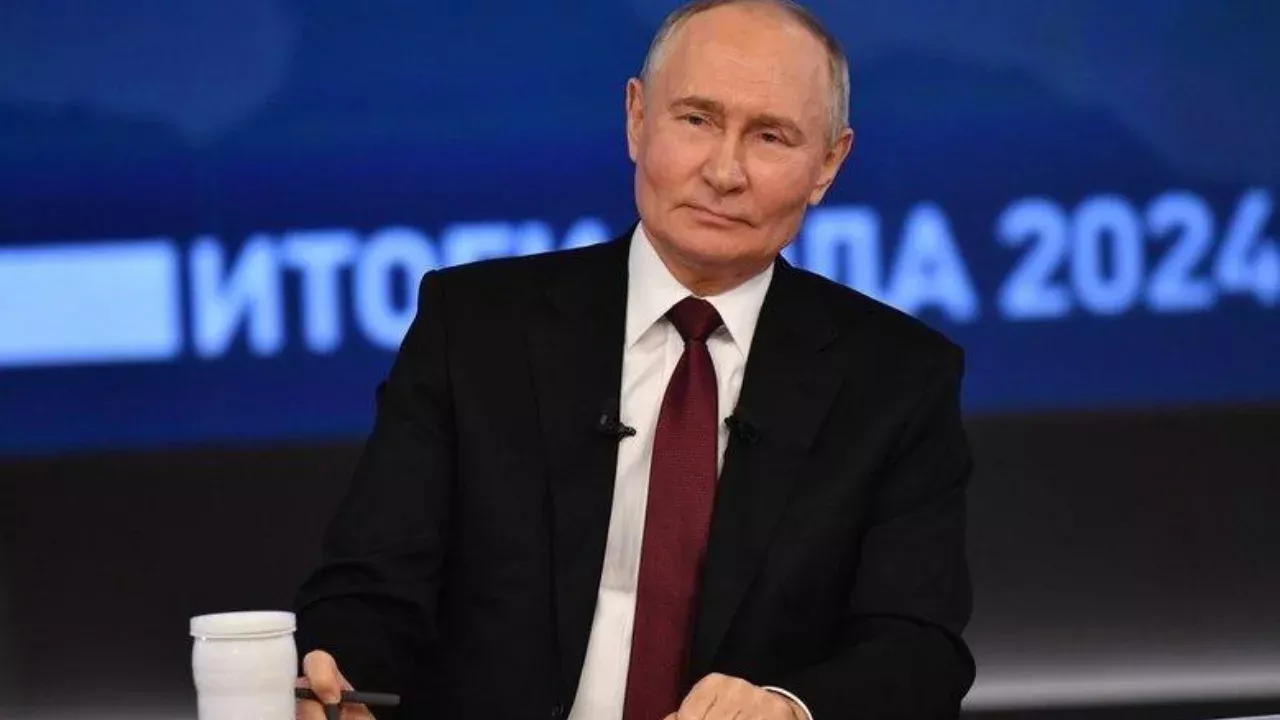 Putin 73 yoshda, ish bilan kunini boshladi