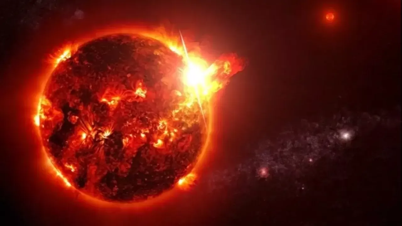 Обнаружено большое скопление плазмы на Солнце