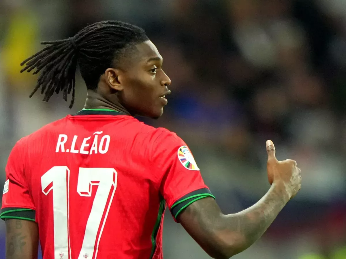 Рафаэль Леау покинул сборную Португалии