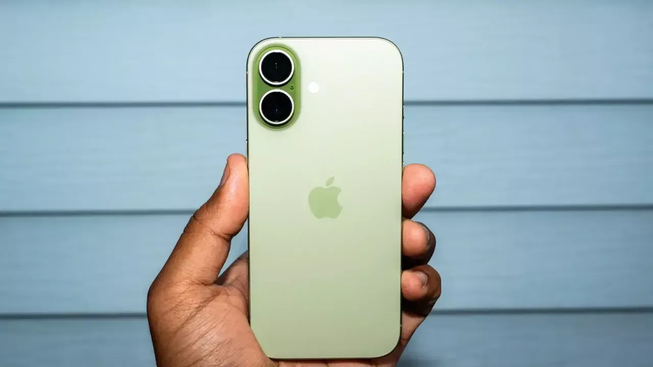 Toshkentda iPhone 17 bazaviy modellari sotila boshlandi