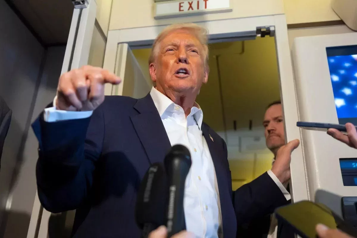 Трамп намерен баллотироваться на третий срок