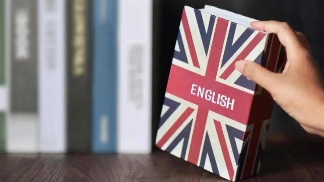 “Collins” lug‘ati 2025 yil so‘zini e’lon qildi