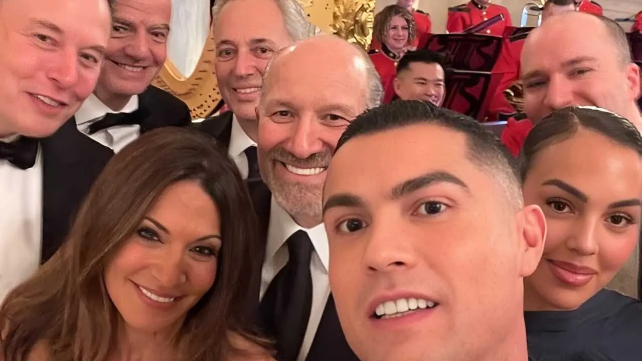 Ronaldu Oq uyda Tramp tashkillashtirgan tadbirda qatnashdi