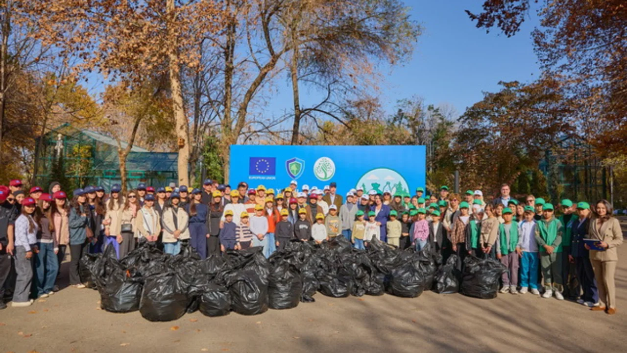 Botanika bog‘ida ekologik tozalash aksiyasi o‘tkazildi