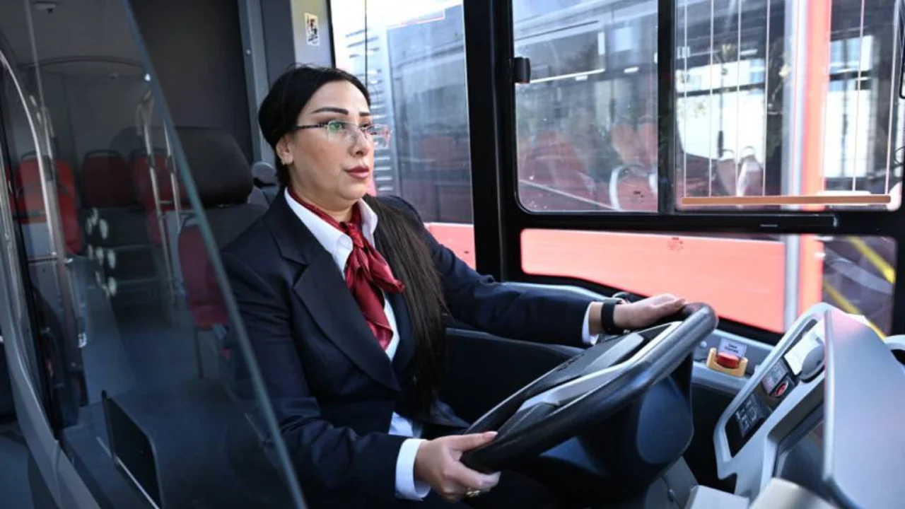 Women drivers started driving buses in Baku