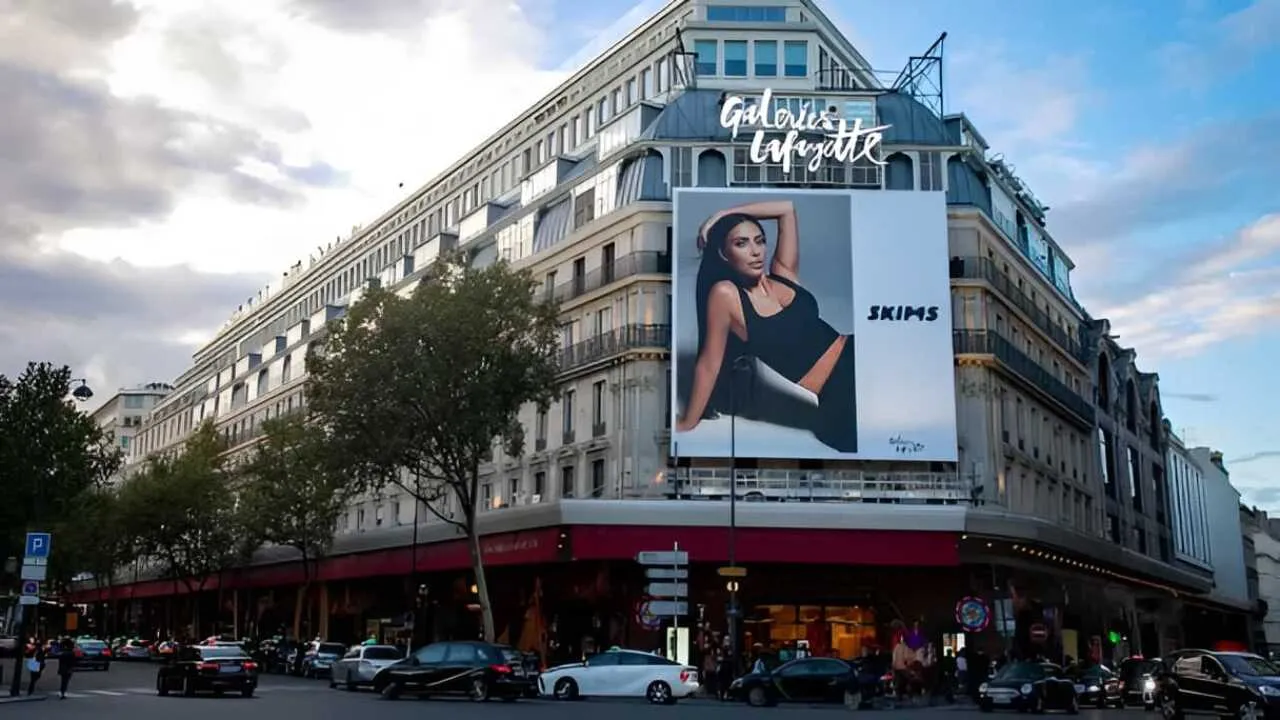 Kim Kardashyanning boyligi 1,9 milliard dollarga yetdi