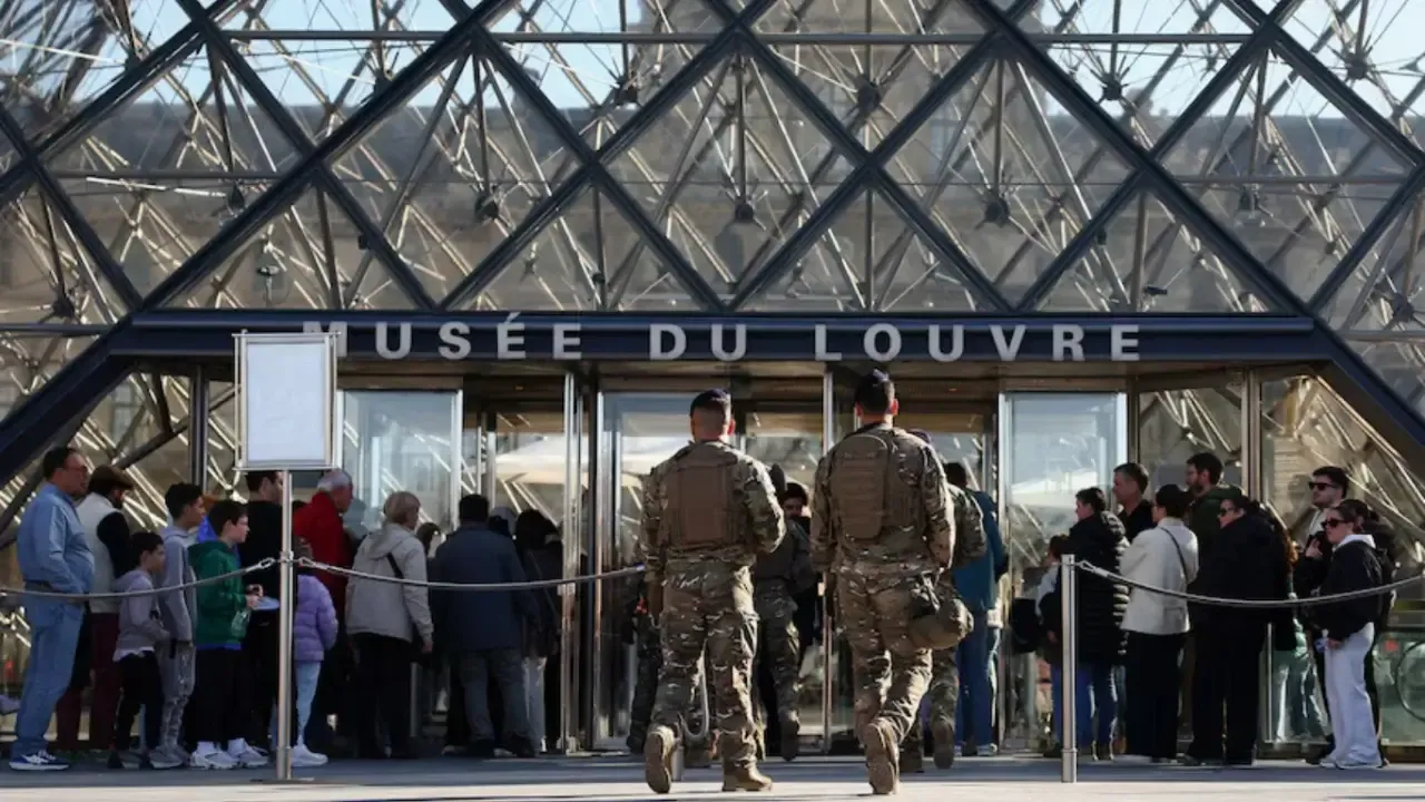 Обнаружены серьезные недостатки в системе безопасности Лувра