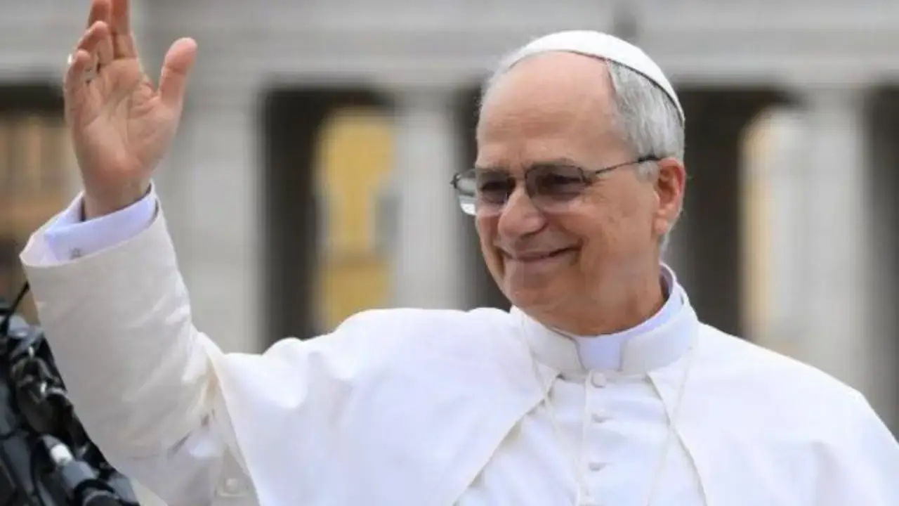 Папа Римский отправил в Украину 100 тысяч порций супа