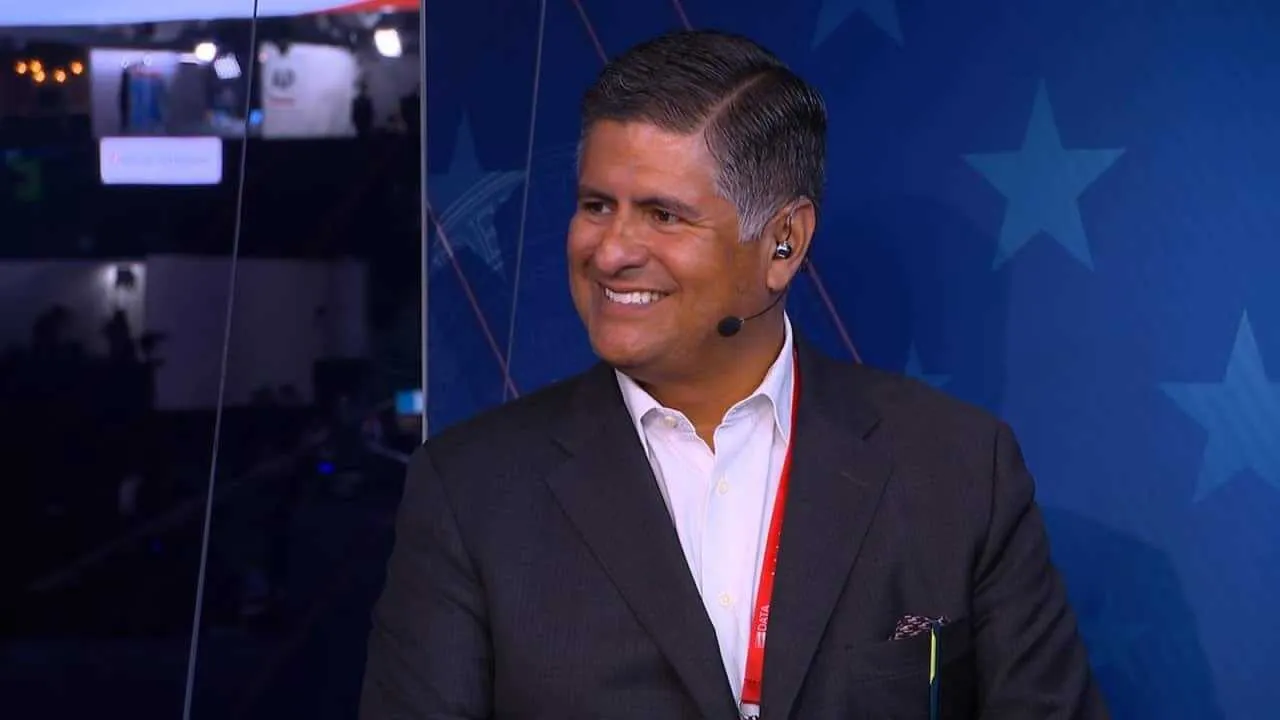 Brayan Lanza is assisting in the sale of 'Lukoyl' assets