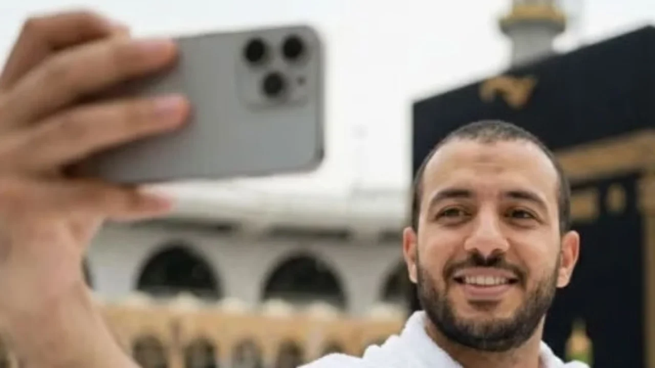Photography banned in Mecca and Medina