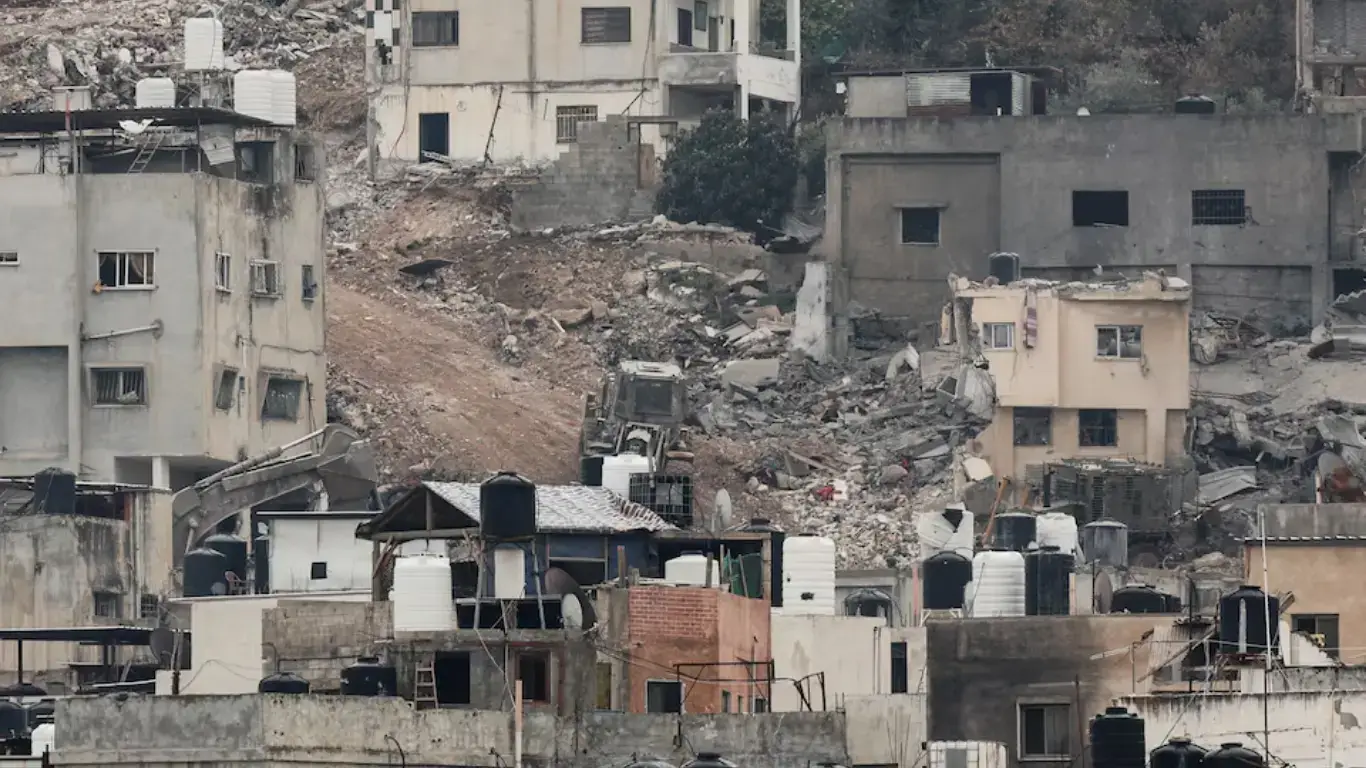 Isroil askari falastinlikni urib, vakolatini buzdi