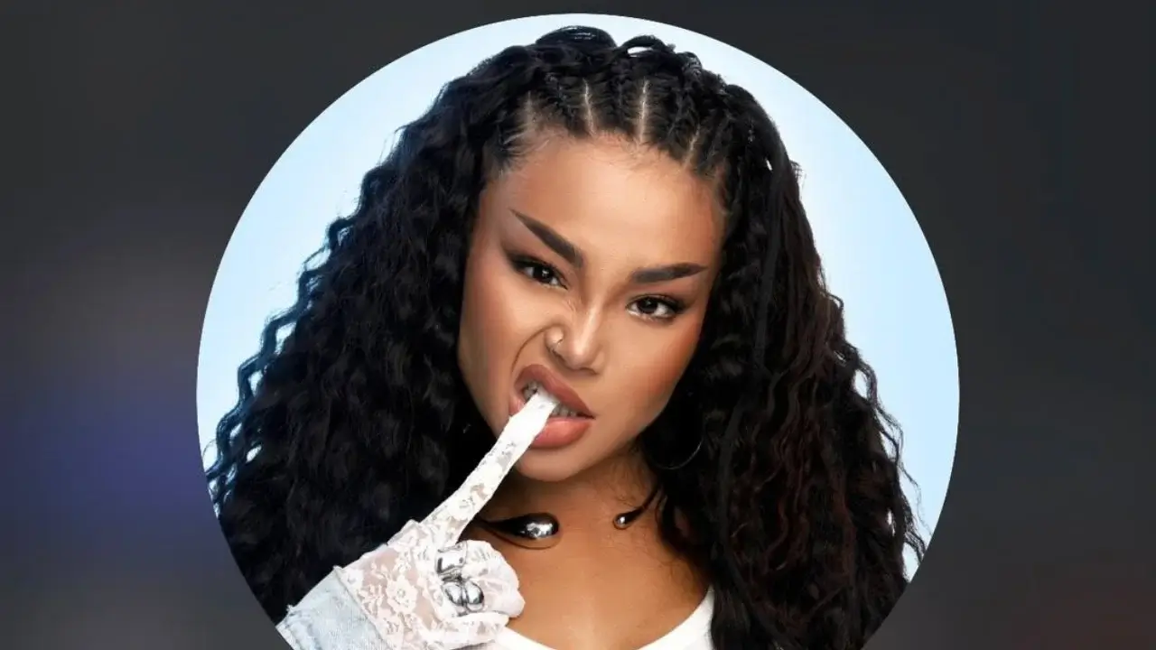 Say Mo performed a concert in Tashkent and met with fans