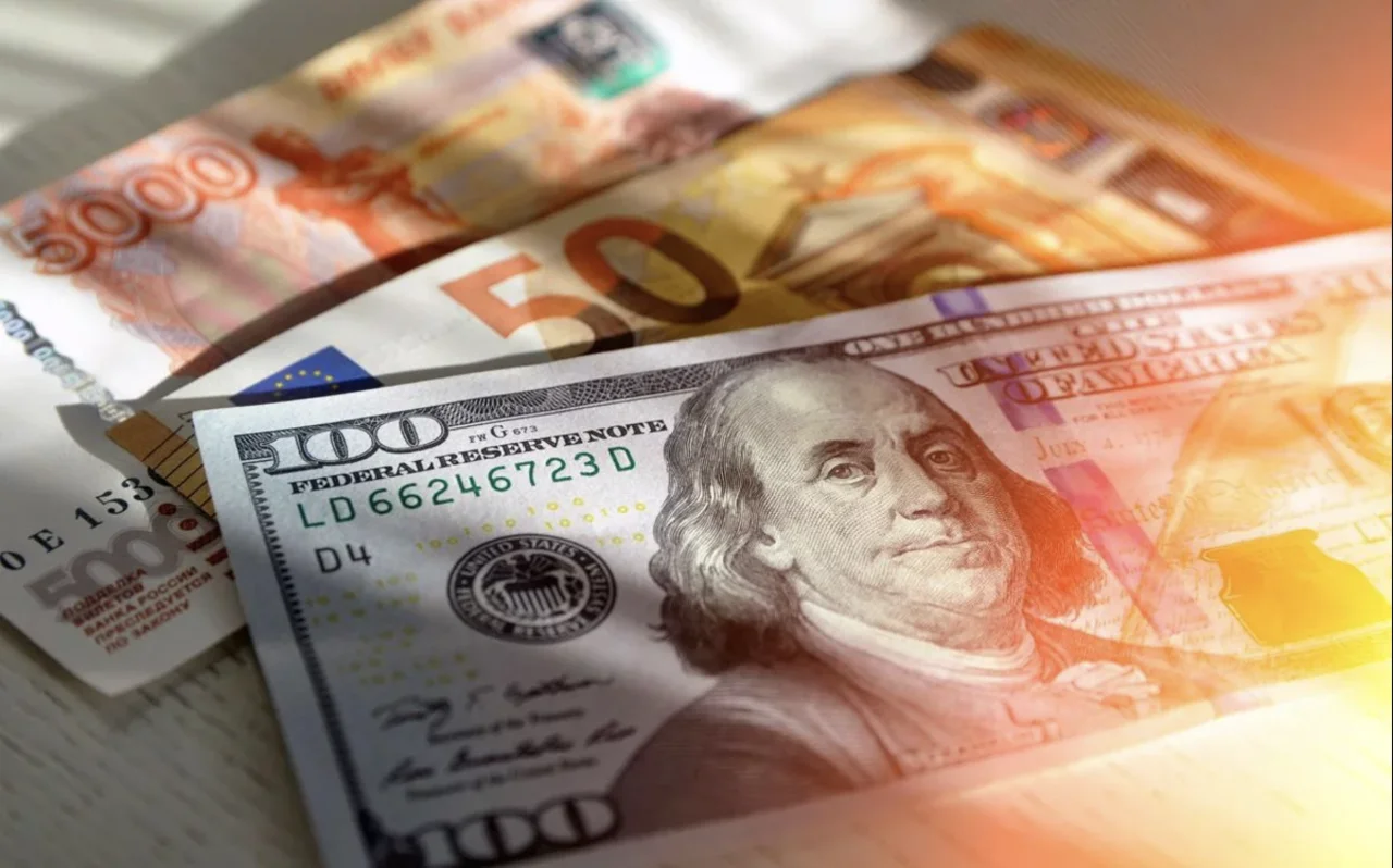 O‘zbekiston banklarida valyuta kurslari yangilandi