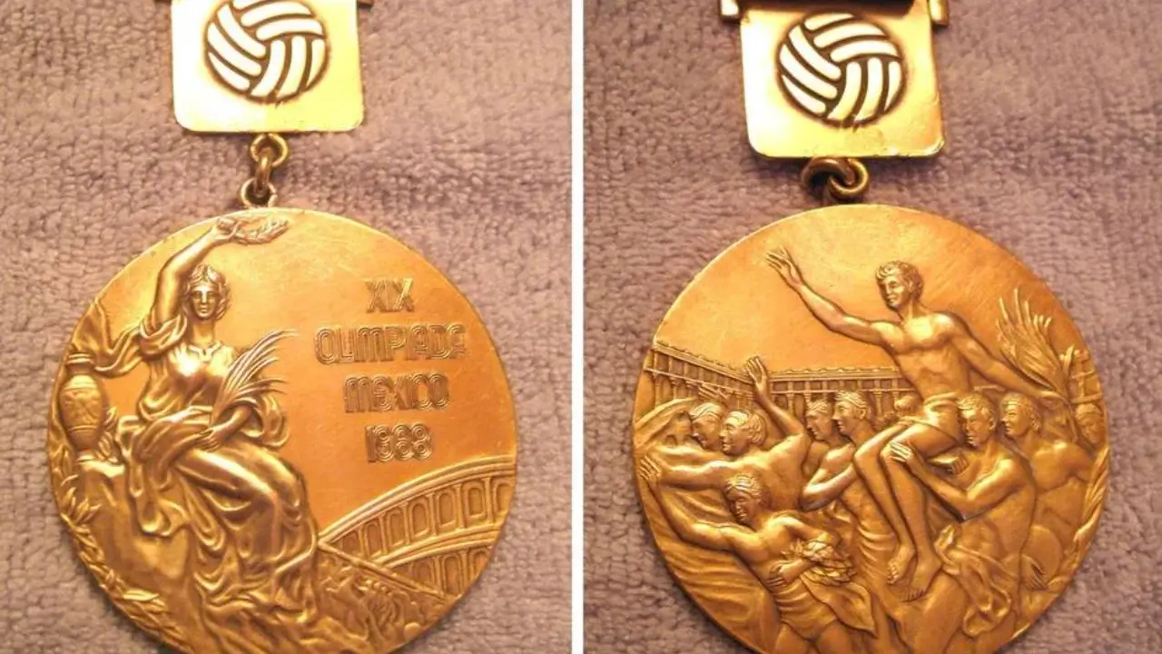 Олимпийская медаль Джорджа Формана на аукционе