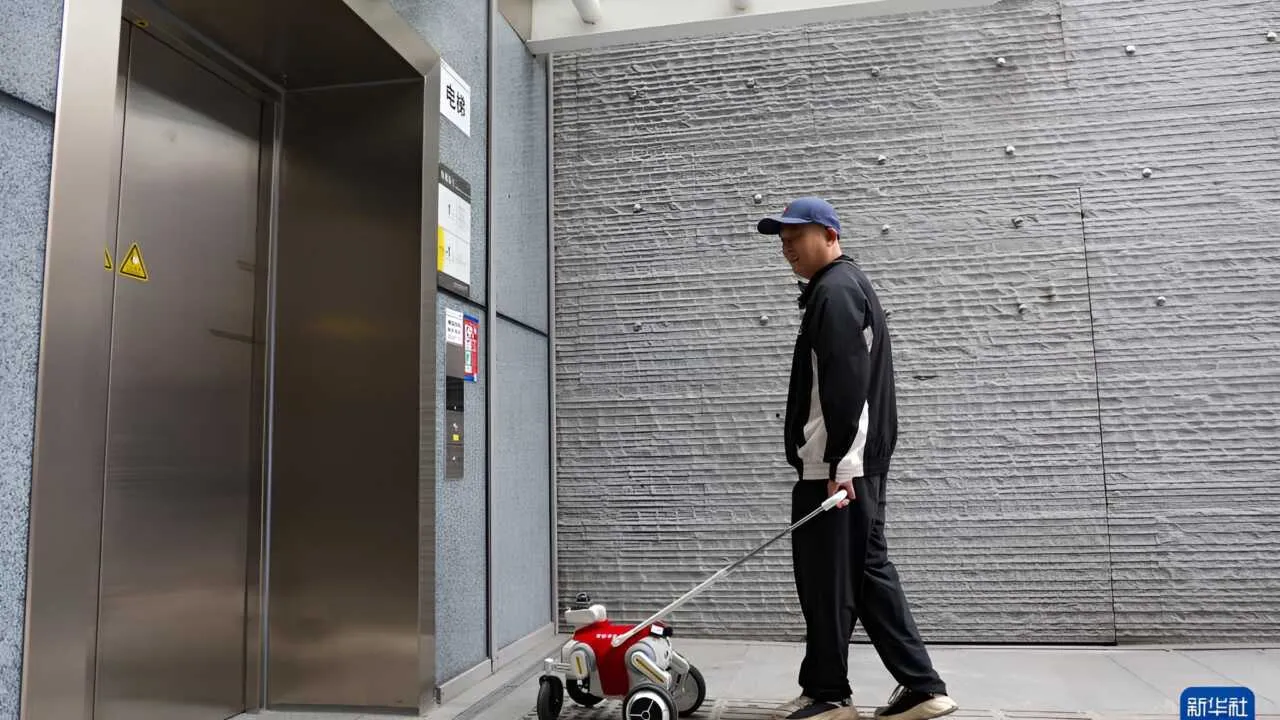 Robot guide for the visually impaired in Shenzhen metro on trial