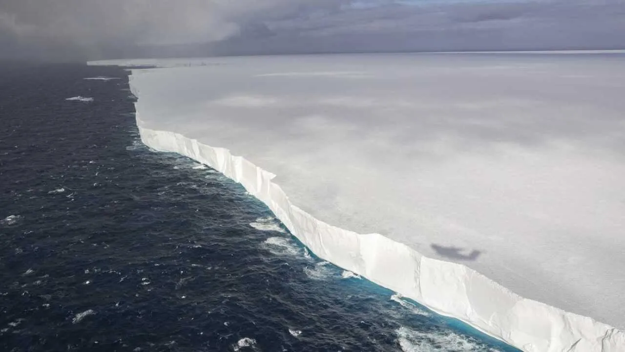 A23a iceberg confirmed to have broken into pieces